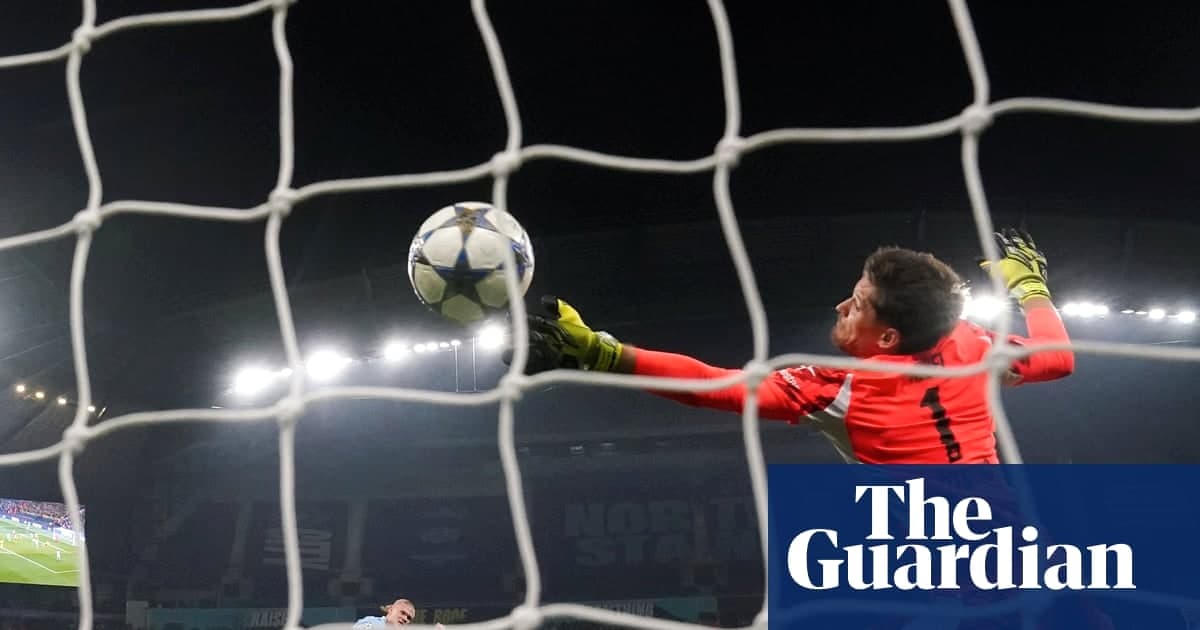 哈兰德的快乐进球秀：笑着进球，却依然具备毁灭性杀伤力