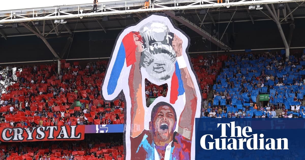 不可战胜的团结：水晶宫球迷霍姆斯代尔的艺术与行动