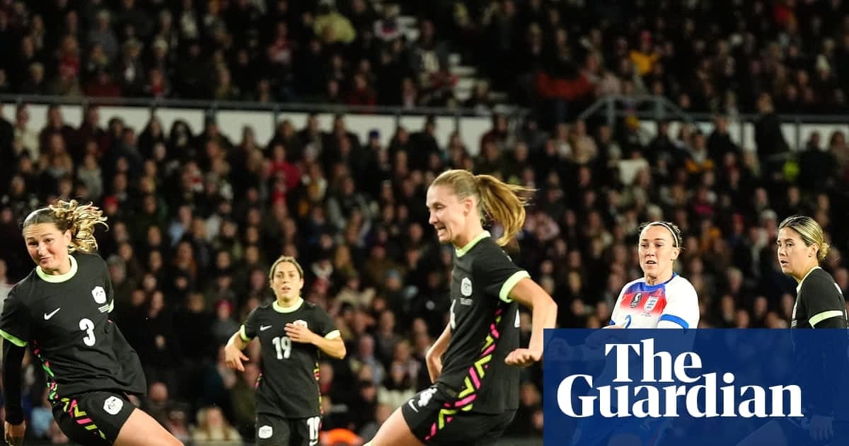英格兰女足3-0击败澳大利亚，Agyemang膝伤成最大阴影
