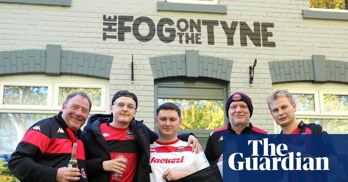 特鲁鲁城914英里往返创英格兰足坛纪录并2-2战平盖茨黑德