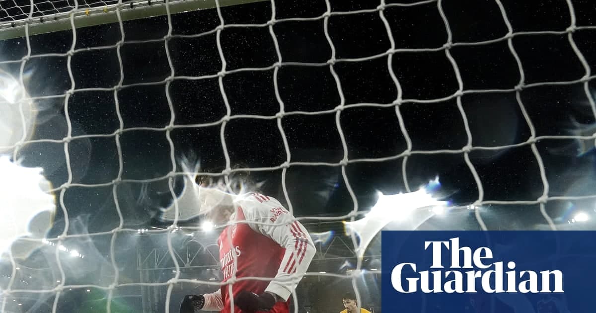 阿森纳在狼队2-2平局中自我崩盘的戏剧性一幕