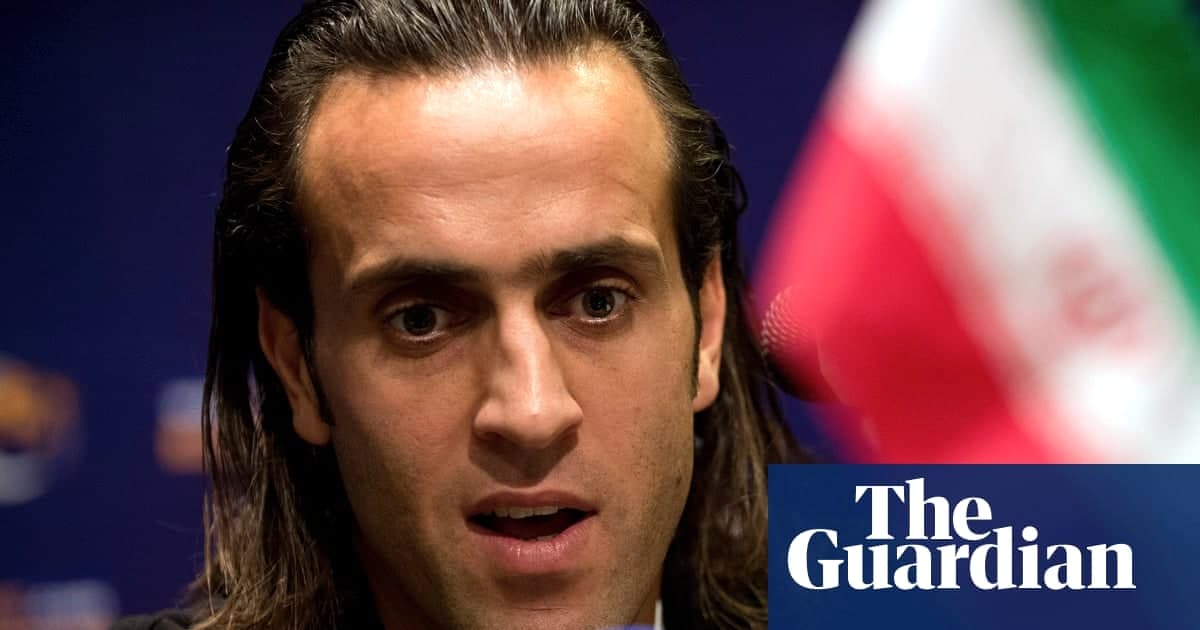 伊朗足坛名将联名呼吁因凡蒂诺就抗议中球员遭遇杀戮发声