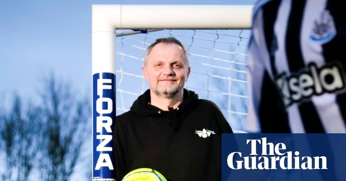 替代希勒的少年锋线：罗宾逊在泰恩-威尔德德比的风暴