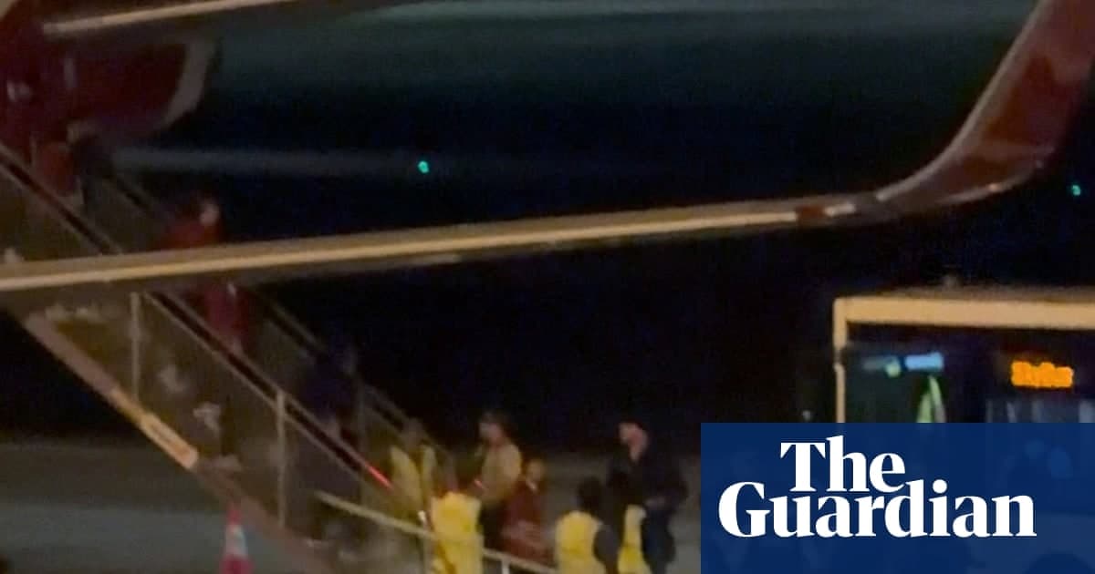 伊朗女足再有两人赴澳寻求庇护，球队离境前往马来西亚