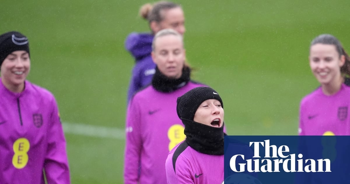 聚焦细节：英格兰女足8-0击沉中国后备战加纳