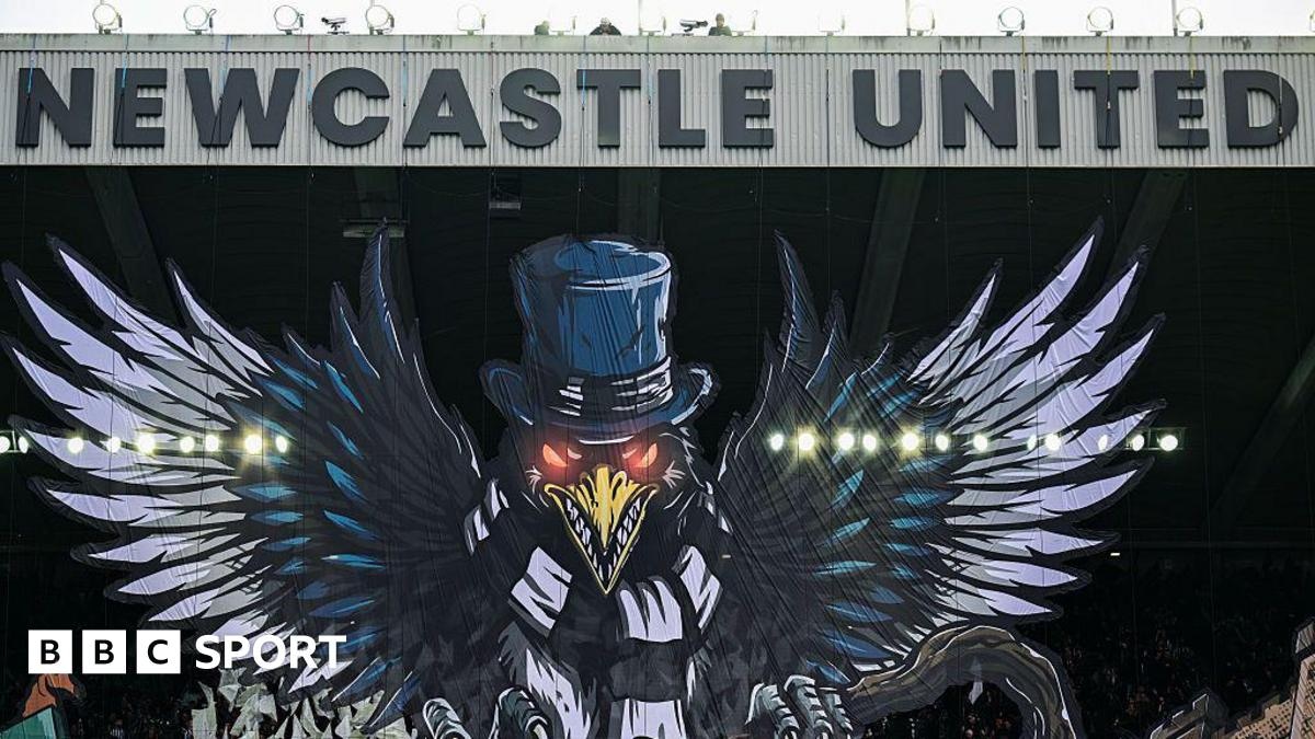 英超比赛因歧视事件暂停，桑德兰在圣詹姆斯公园逆转击败纽卡斯尔