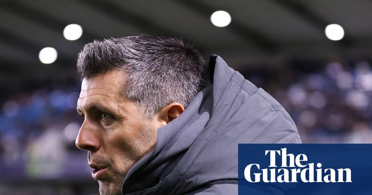 沃特福德解雇佩佐洛亚:拒绝让涉巴亚特球员上场