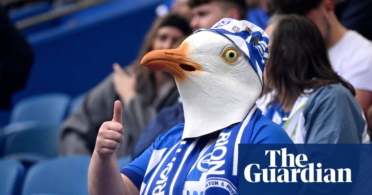 英超开局热度未减:球迷眼中的最佳进球、最大失误与未来走向