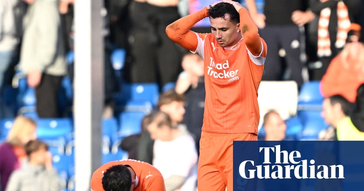 布莱克浦陷入低谷:后 Bruce 时代仍未揭开阴霾,斯托克波特之败再度敲响警钟